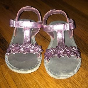 OshKosh toddler girls sandals Metallic pink Sz7